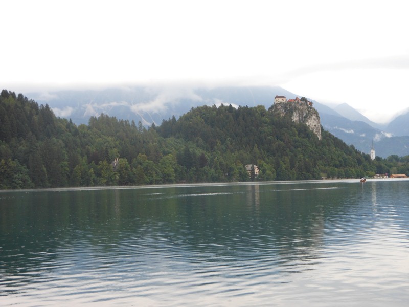 &lt;span style=&quot;font-size: 26px; background-color: rgb(255, 255, 255); &quot;&gt;Lake Bled (Slovenia)&lt;/span&gt;