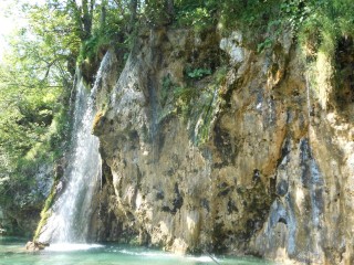 <span style="font-size: 26px; background-color: rgb(255, 255, 255); ">Plitvice Lakes National Park</span>&nbsp;